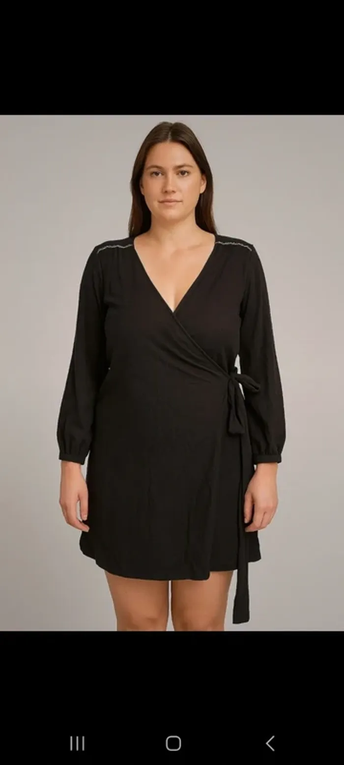 Robe portefeuille élégante
