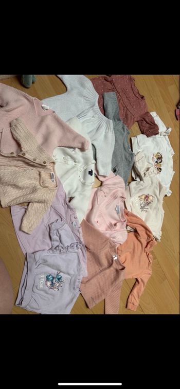10 pull et 3 brassière 1 mois ben e