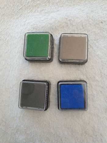 Lot de 4 encres pour tampons neufs