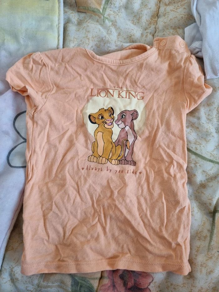 Tee shirt 12 mois fille le roi lion