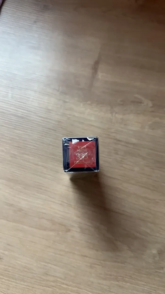Rouge à lèvre estee lauder - photo numéro 2