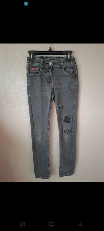 Joli jean slim gris taille 10 ans Lee Cooper