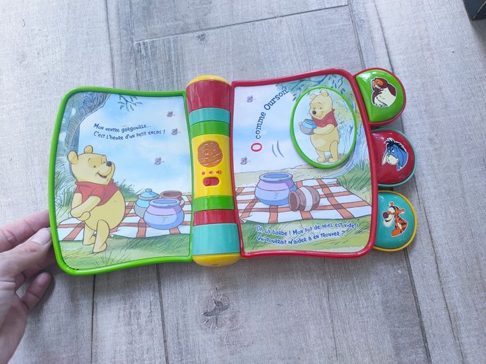 Lot livre musical Winnie et livres d'éveil en tissu bébé - photo numéro 2
