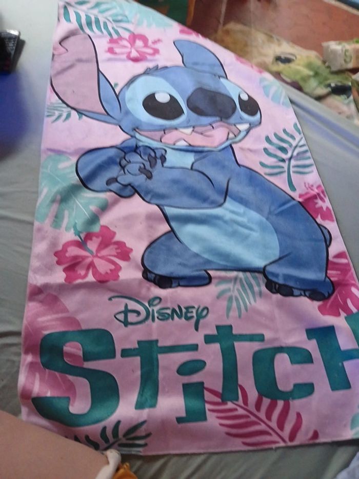 Serviette de plage stitch