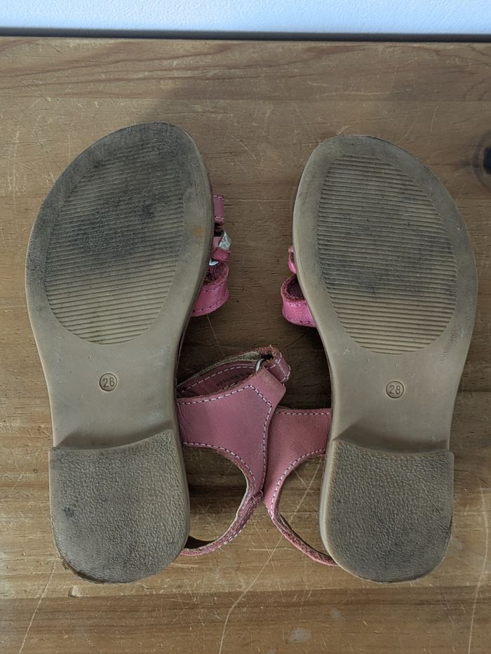 Paire sandales scratch été Naf Naf cuir fille taille 28 - photo numéro 7