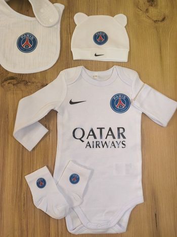 Ensemble bébé foot paris PSG cadeau de naissance
