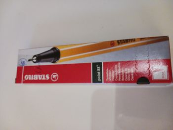 boite de 10 crayons feutre point 88  noir Stabilo