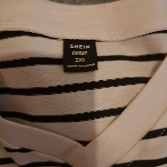Tee-shirt femme - photo numéro 2
