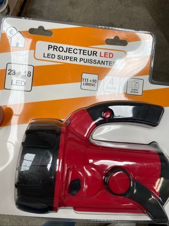 Projecteur led super puissant neuf