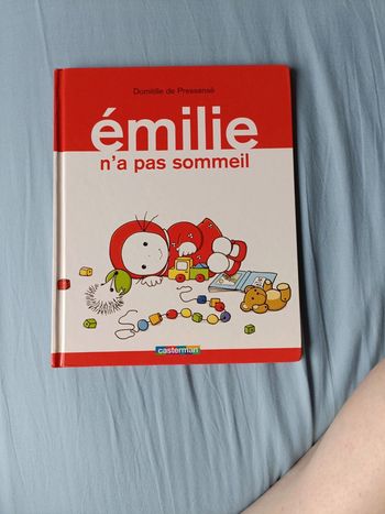 Emilie n'a pas sommeil