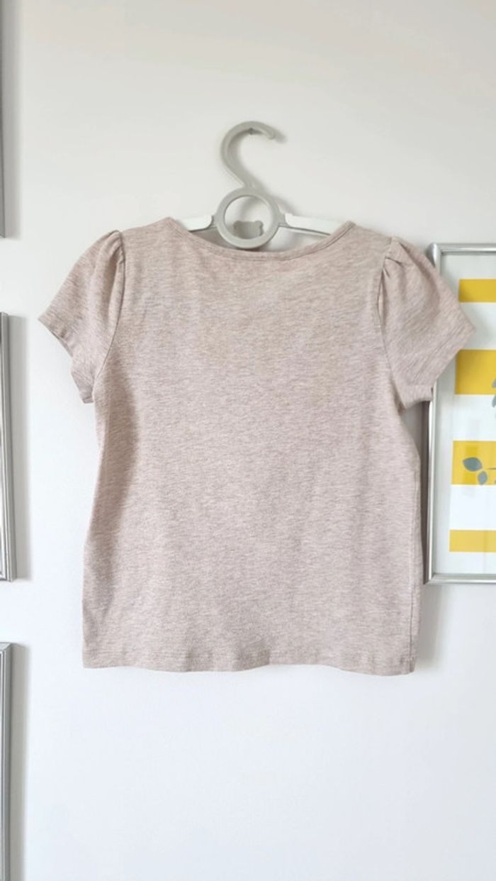 T-shirt coeur H&M taille 2-4ans 98/104 comme neuf - photo numéro 2