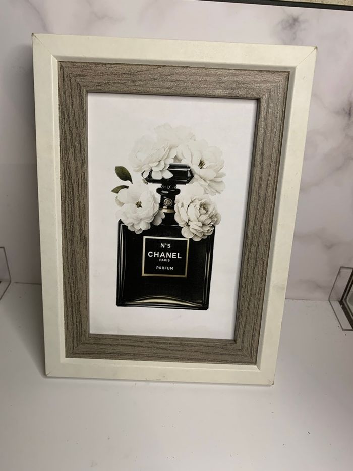 Affiche bouteille parfum