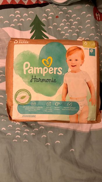 Paquet de couches Pampers • Taille 6 • Neuf