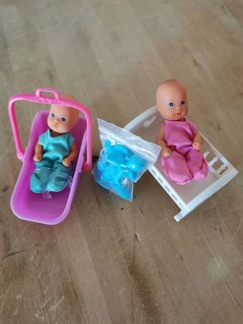 Lot poupées bébés