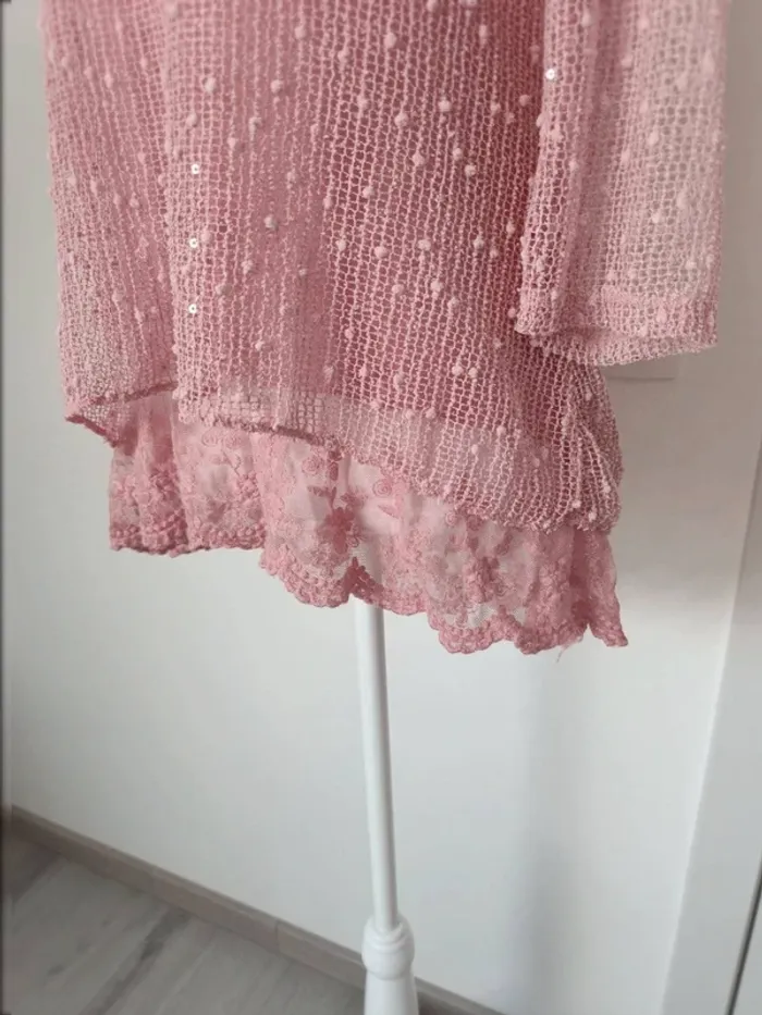 Haut texturé rose Armand Thiery – Taille 1 (S/M) - photo numéro 3