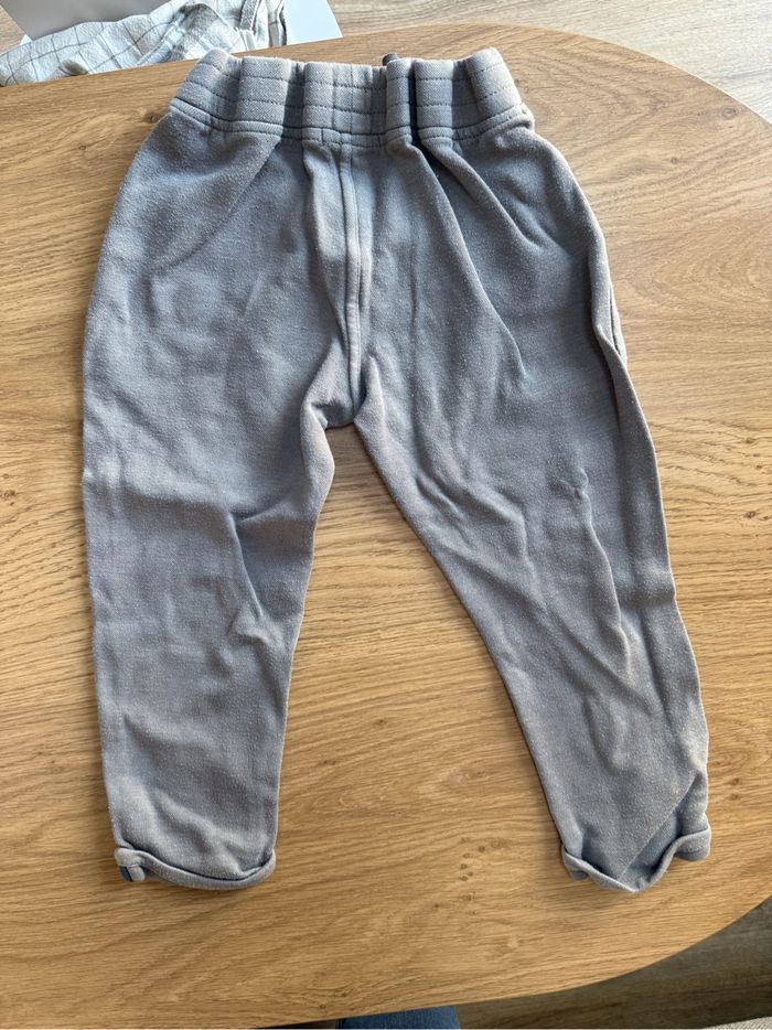 Pantalon jogging enfant garçon Obaidi 3 ans 36 mois gris très bon état - photo numéro 2