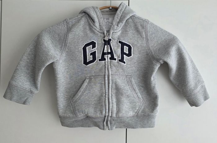 Gilet zippé Gap, taille 18/24 mois