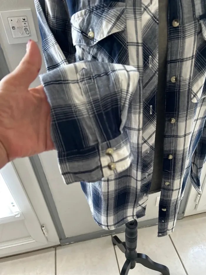 Chemise à carreaux - photo numéro 3