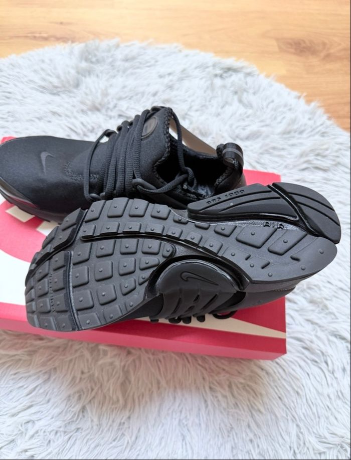 Nike Air Presto - Taille 38,5 - Noir / Triple Black - CT3550-003 – Baskets Neuf avec Boîte - photo numéro 7