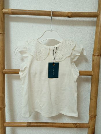 Blouse blanc cassé avec col claudine broderie anglaise Gocco 3 / 4 ans neuve avec étiquette