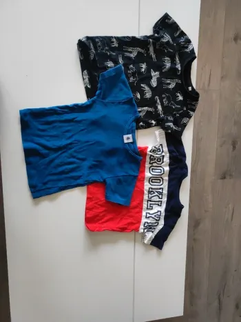 Lot t shirt