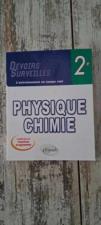 Devoirs surveillés - Physique-chimie - Seconde etat comme neuf