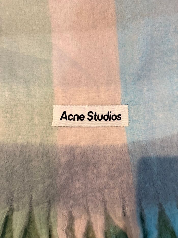 Écharpe Acne Studios - photo numéro 3