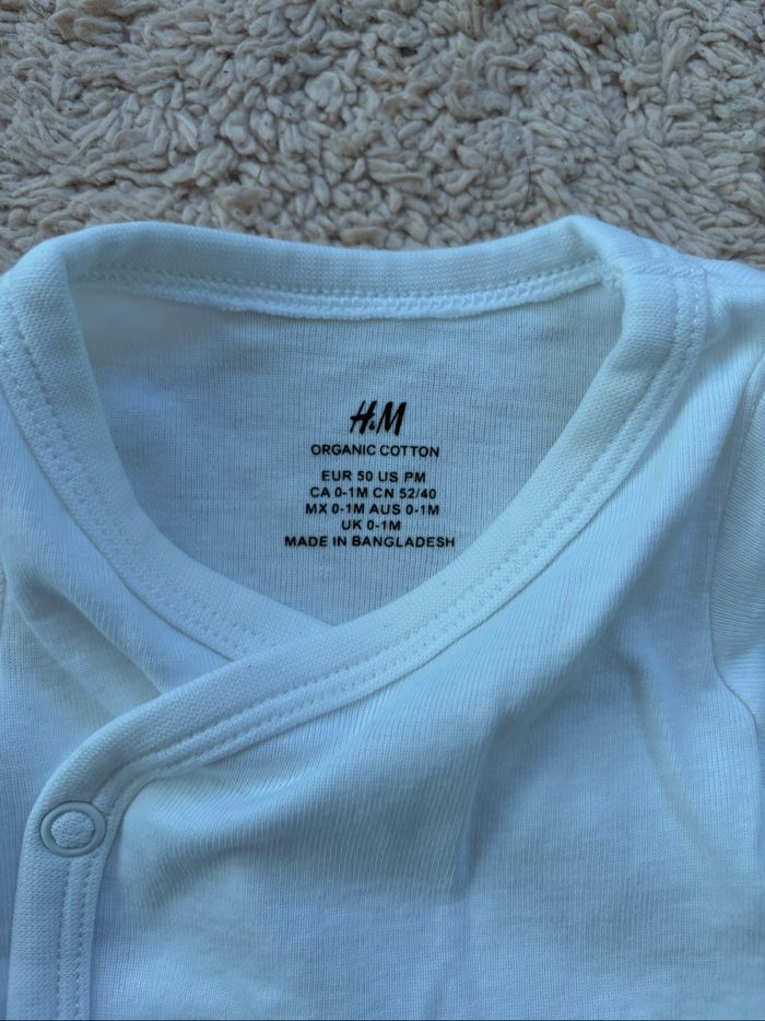 Lot de body manches courtes taille 1 mois - photo numéro 4