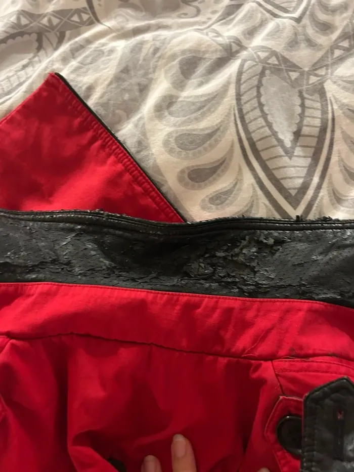 Veste rouge - photo numéro 7