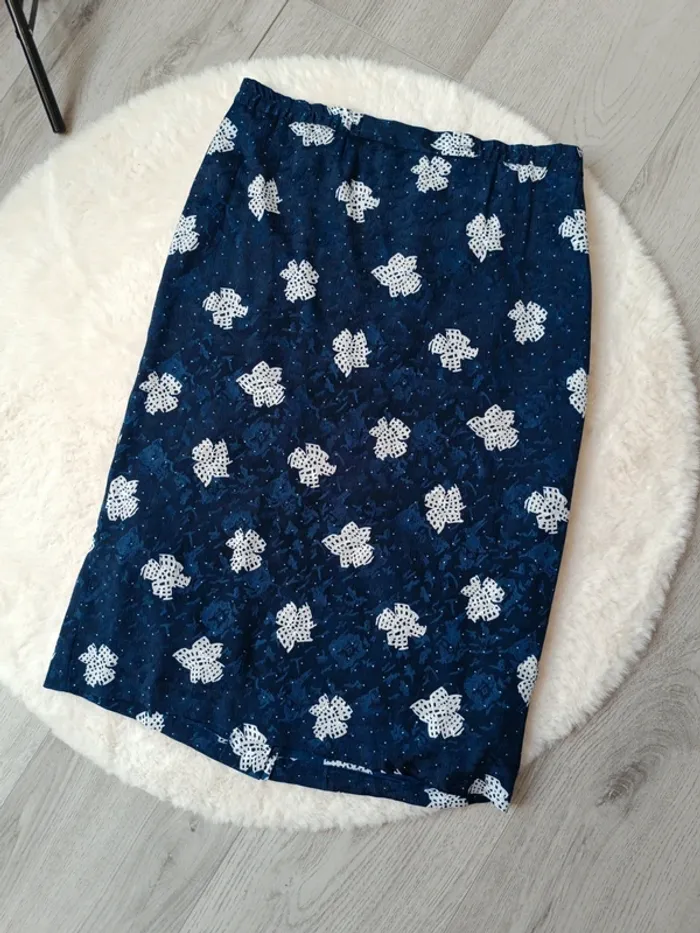 Ensemble vintage 2 pièces bleu marine fleurs blanches (taille 42/44) - photo numéro 6