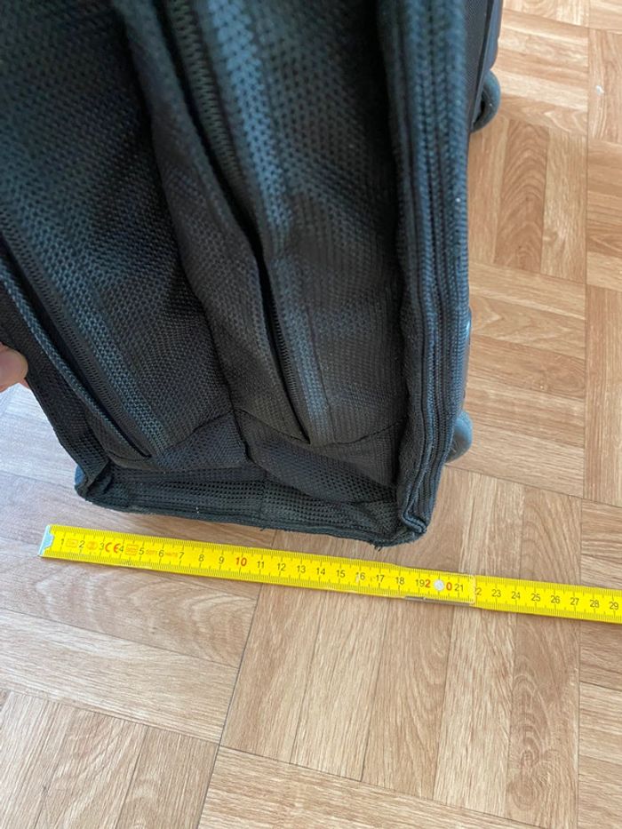 Cartable valise à roulettes multi poches Michelin - photo numéro 4