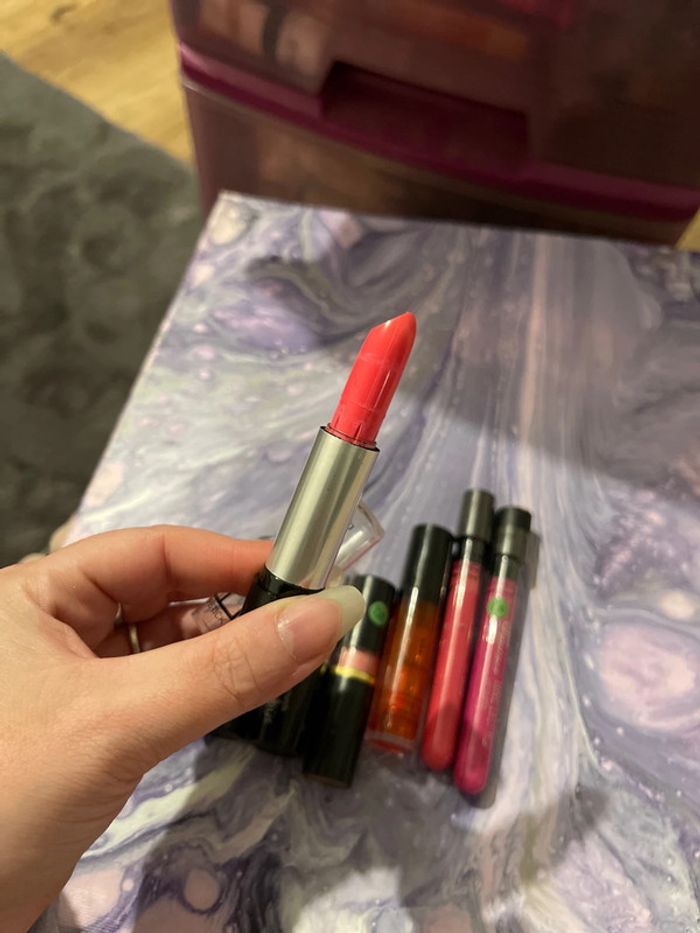 Divers Gloss et rouge à lèvres - photo numéro 5