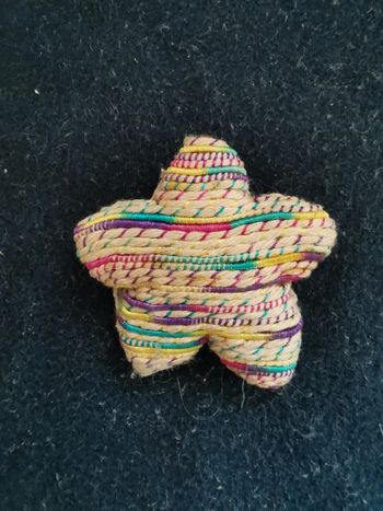 Broche en tissu étoile
