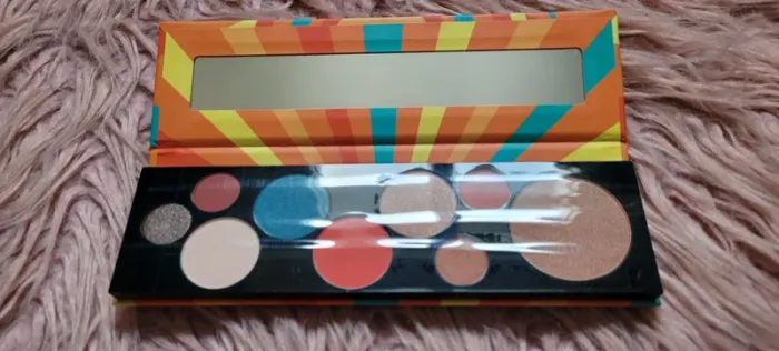 Palette born awesome - photo numéro 3
