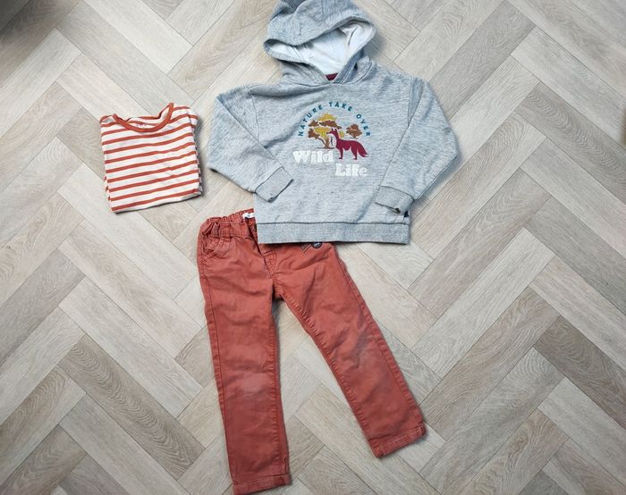 Tenue mi-saison garçon 4 ans sweat tee-shirt et pantalon