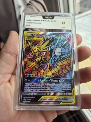 Carte Pokémon Sulfura, Électhor et Artikodin GX – PCA 9.5 – SM210 - Soleil lune