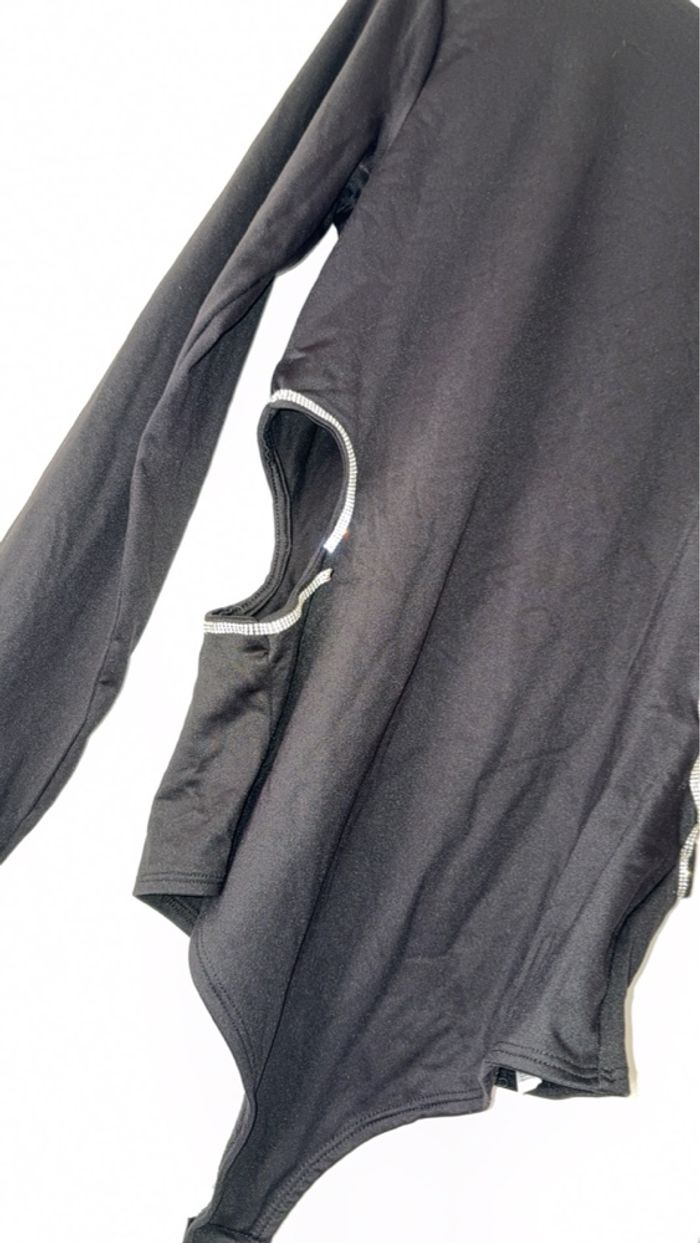 Bodies femme - photo numéro 3