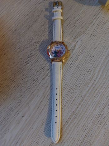 Montre stitch neuf