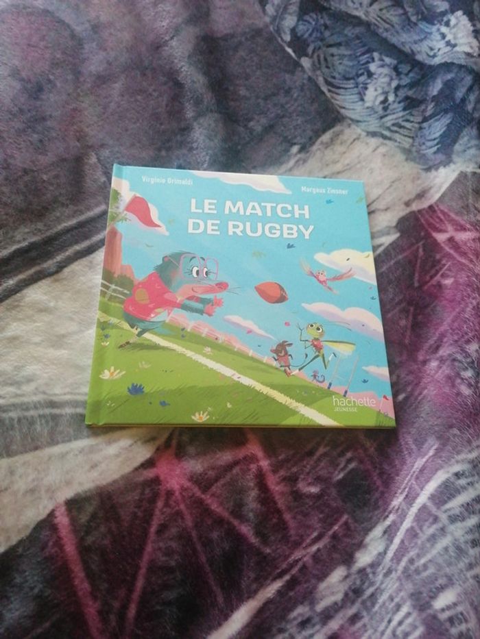 Livre neuf Le match de rugby Hachette jeunesse