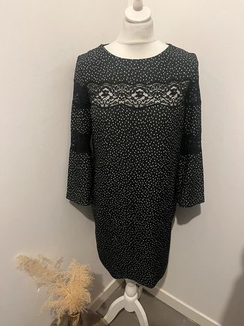 Robe noire dentelle pois Sandro M comme neuve