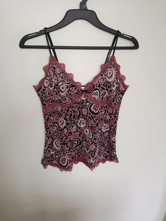 Top nuisette imprimé cœurs rose et noir Nuit d’étoiles sexy vintage