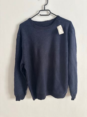 Pull bleu marine – Neuf avec étiquette – Taille L