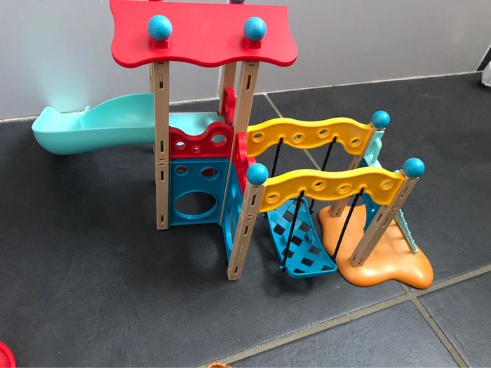 Playmobil Family Fun 9423 Parc de jeu avec toboggan complet - photo numéro 6