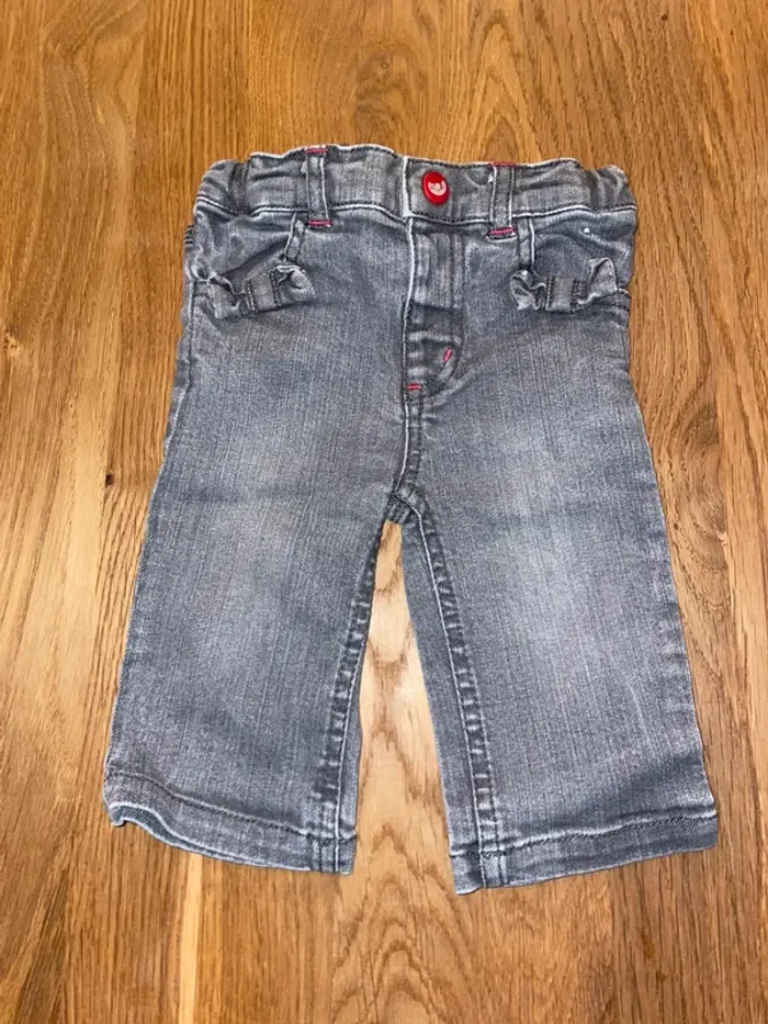 Lot pantalon jean 3 mois - photo numéro 2