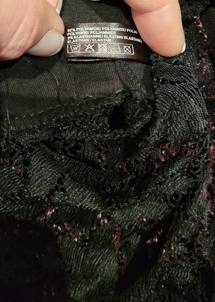Haut en dentelle - photo numéro 6
