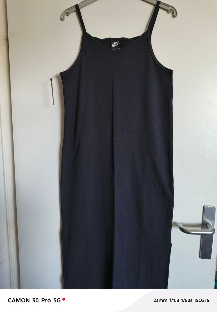 Robe longue noire taille.S