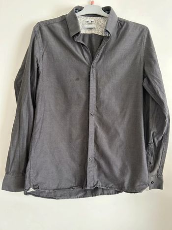 Jolie chemise grise