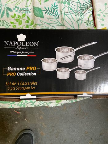 Batterie de casseroles Napoleon neuf gamme pro