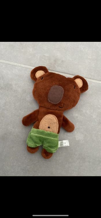 Peluche petit ours pour bébé