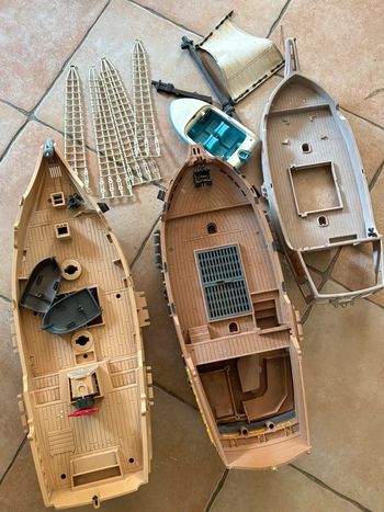 Lot de bateaux pirates Playmobil